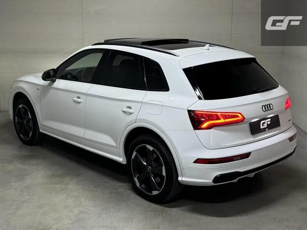 Audi Q5 50 TFSI e Quattro Black Edition S-Line Pan uit 2021, foto 8