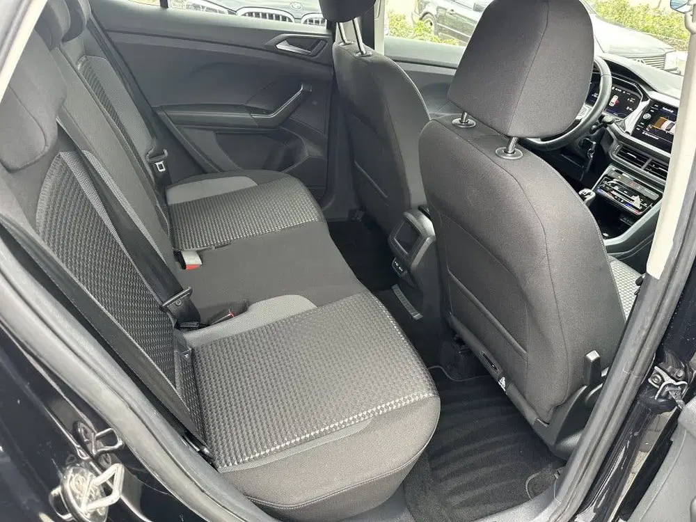 Volkswagen T-Cross 1.0 TSI Active Virtuele klok clima stoelv uit 2022, foto 13