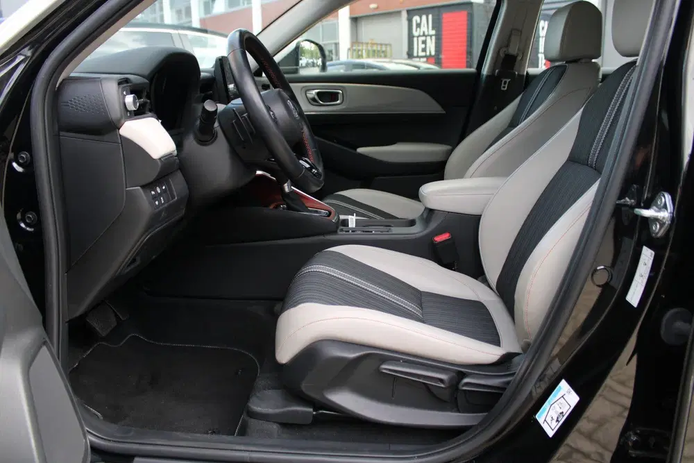Honda HR-V 1.5 i-MMD 131pk CVT Advance Style uit 2024, foto 4