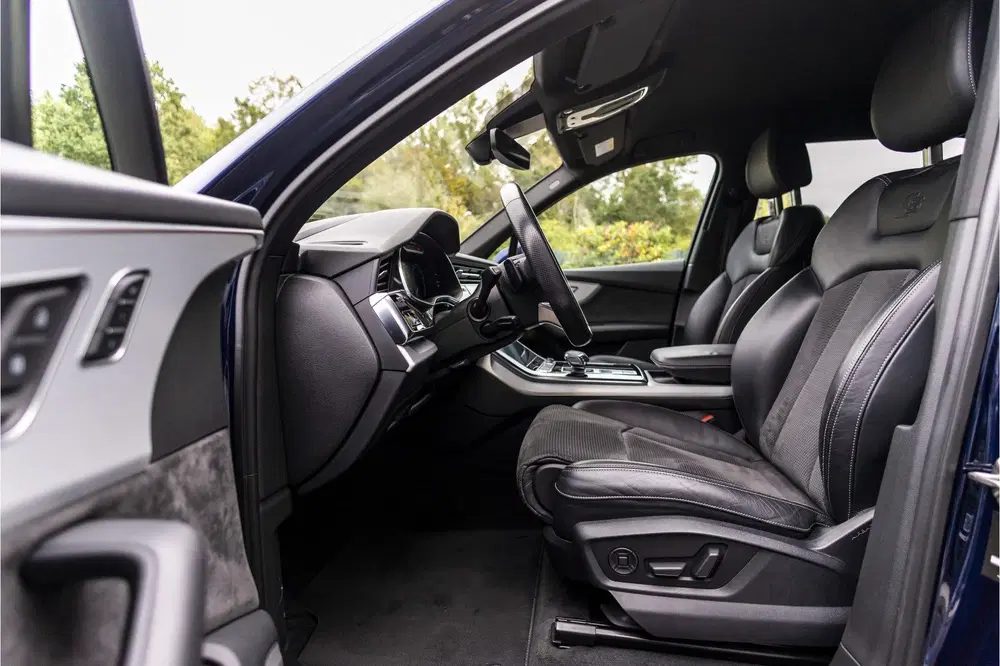 Audi Q7 55 TFSI e quattro Pro Line S uit 2020, foto 4