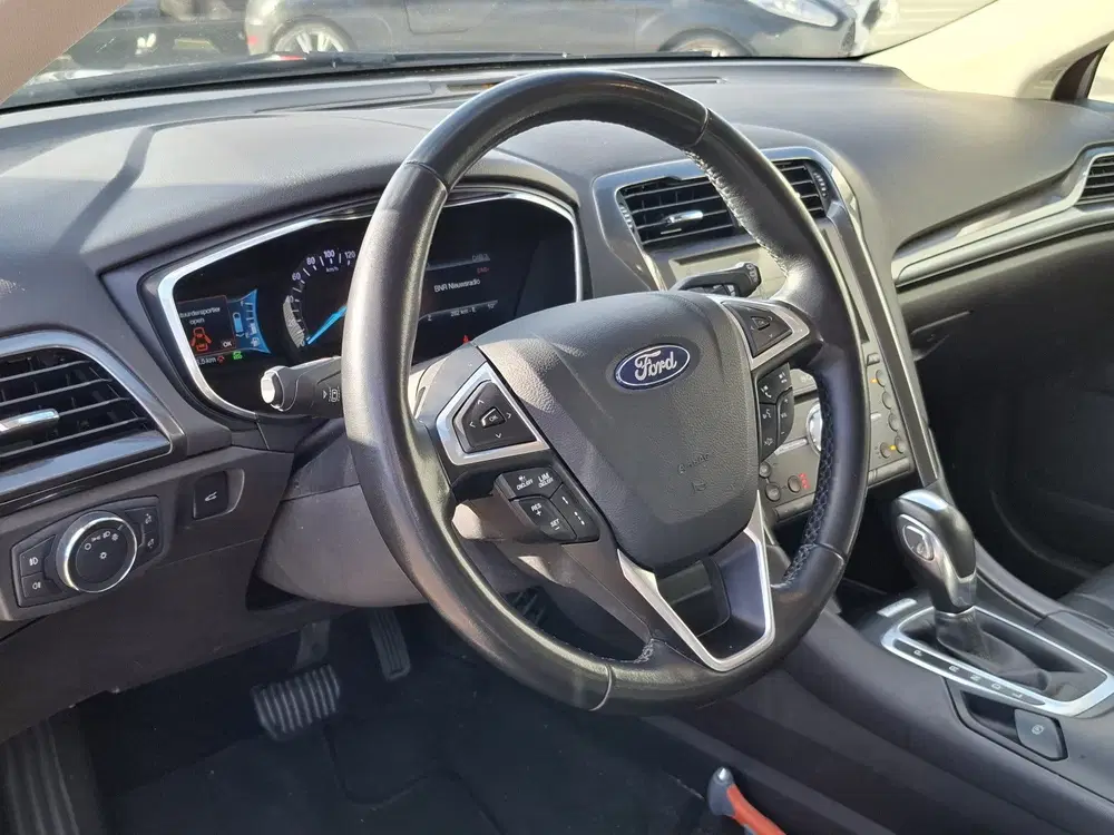 Ford Mondeo 2.0 IVCT HEV Titanium uit 2019, foto 4