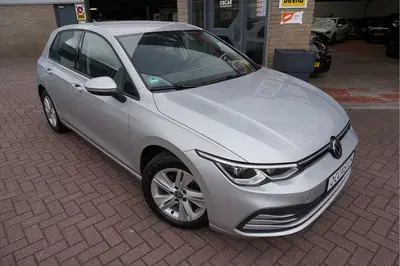 Volkswagen Golf 1.5 TSI 110KW Life (bj 2023) uit 2023