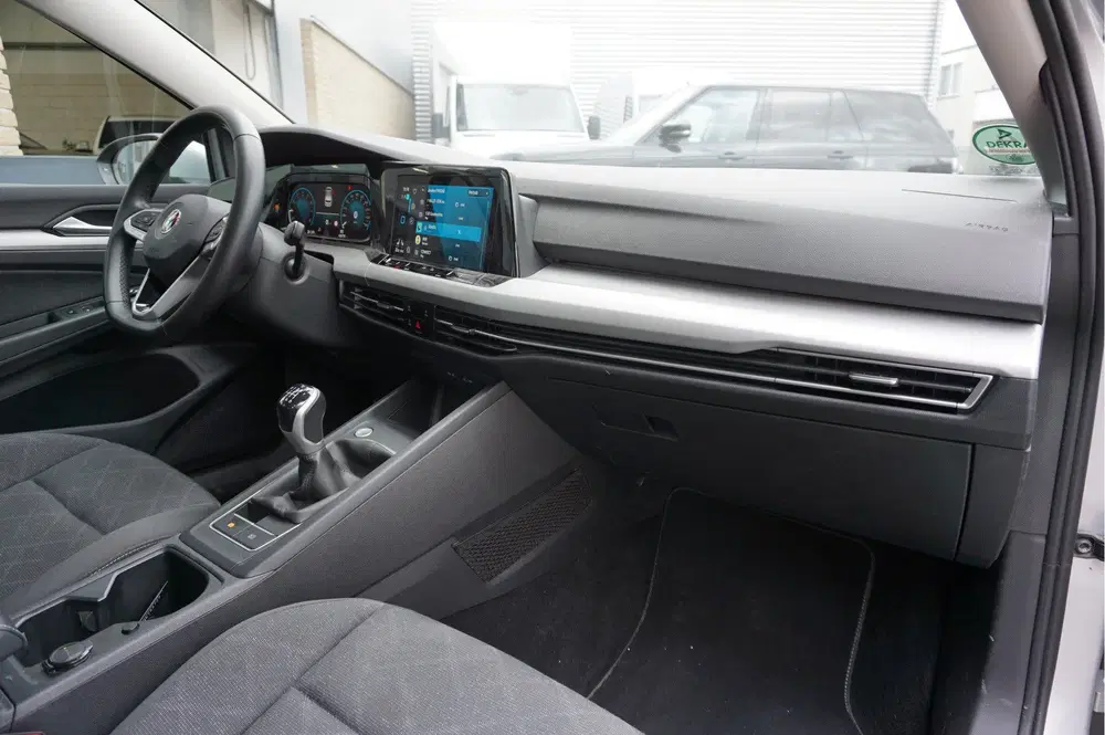 Volkswagen Golf 1.5 TSI 110KW Life (bj 2023) uit 2023, foto 14