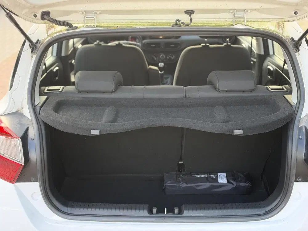 Hyundai i10 1.0 Comfort uit 2023, foto 9