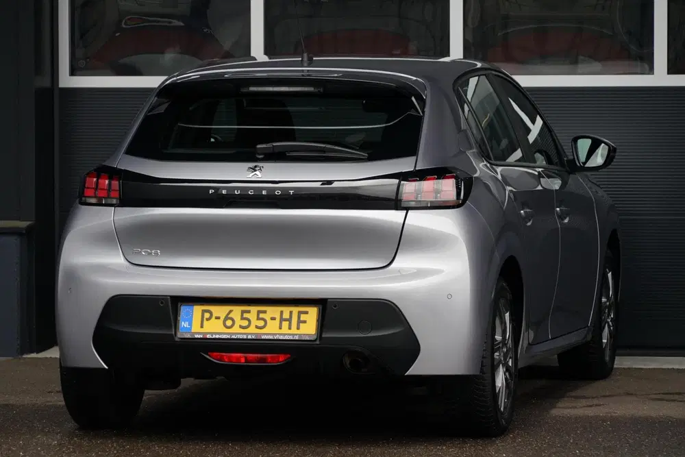 Peugeot 208 1.2 PureTech Active Pack NL uit 2022, foto 2