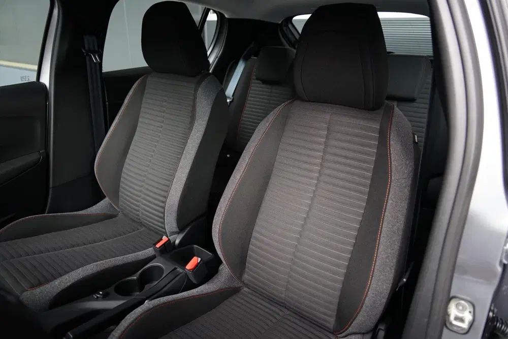 Peugeot 208 1.2 PureTech Active Pack NL uit 2022, foto 5