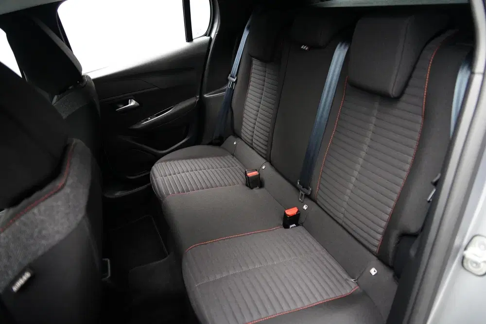 Peugeot 208 1.2 PureTech Active Pack NL uit 2022, foto 6