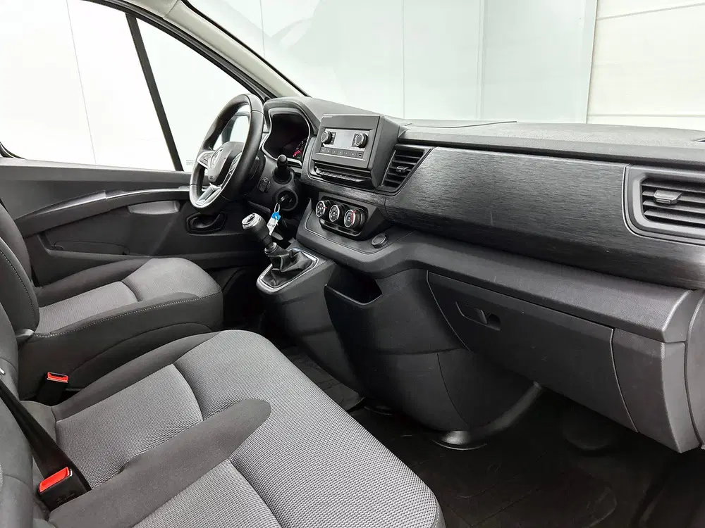 Renault Trafic 2.0 dCi 110 T27 L1H1 Koel uit 2022, foto 4