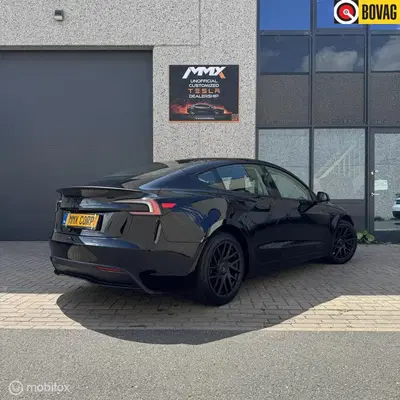 Tesla Model 3 HIGHLAND PREMIUM LFP RWD+MMX PACK+IAP+SOH9 uit 2024