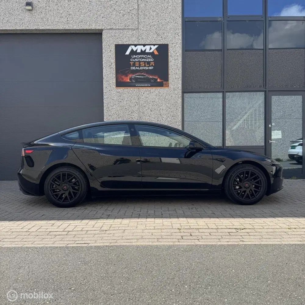 Tesla Model 3 HIGHLAND PREMIUM LFP RWD+MMX PACK+IAP+SOH9 uit 2024, foto 2