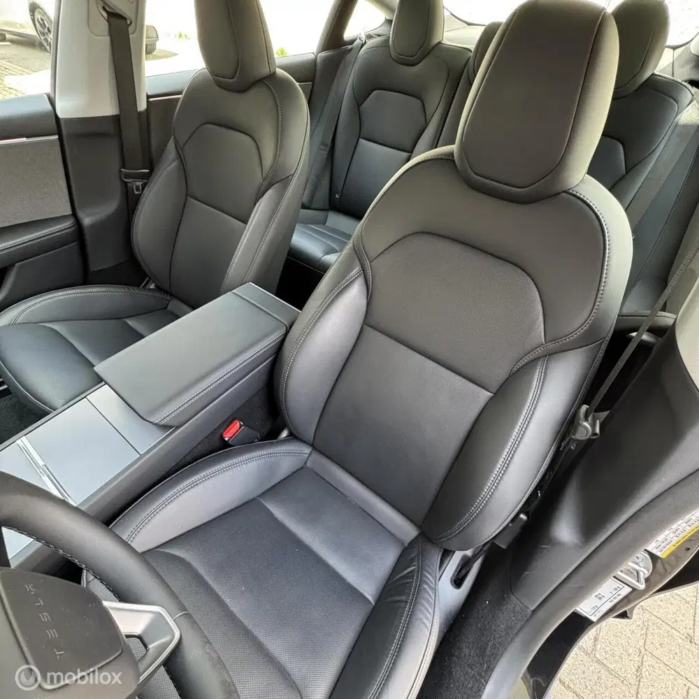 Tesla Model 3 HIGHLAND PREMIUM LFP RWD+MMX PACK+IAP+SOH9 uit 2024, foto 9