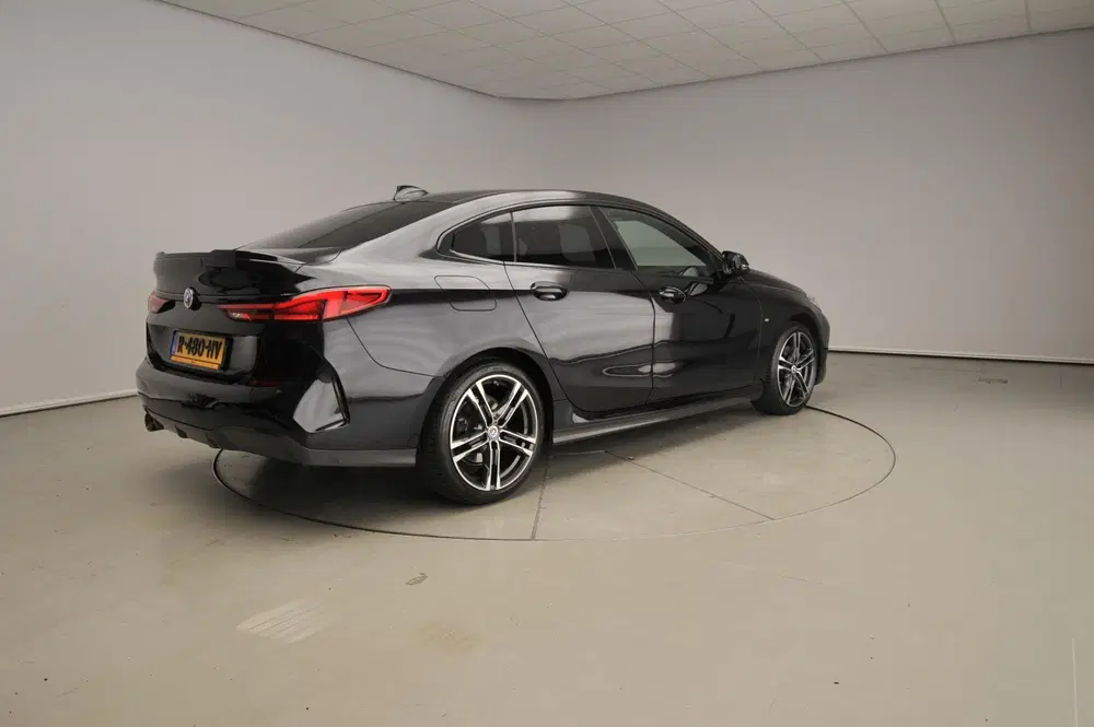 BMW 2-serie Gran Coupé 218i uit 2022, foto 2