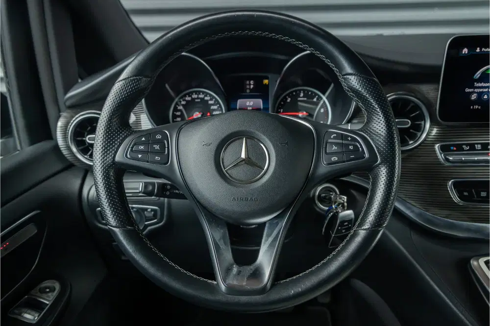 Mercedes-Benz V-Klasse 300d Extra Lang Standkachel uit 2021, foto 10