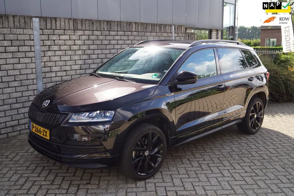 Skoda Karoq 1.5 TSI ACT Sportline Business Autom Sport uit 2022