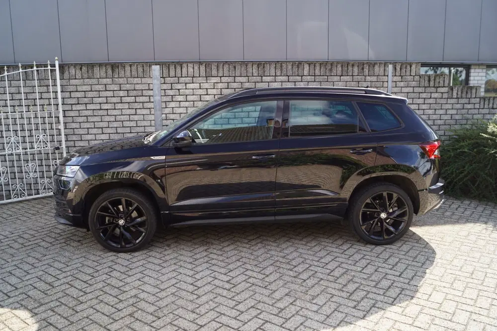 Skoda Karoq 1.5 TSI ACT Sportline Business Autom Sport uit 2022, foto 2