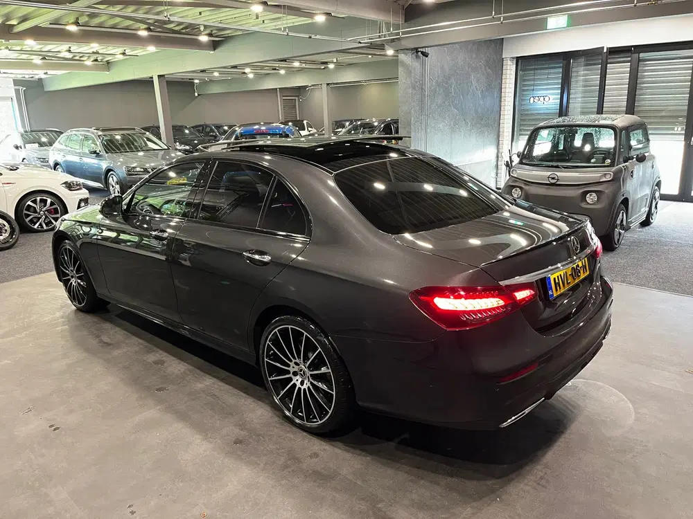 Mercedes-Benz E-Klasse 450 4MATIC AMG NIGHT FACELIFT uit 2022, foto 11