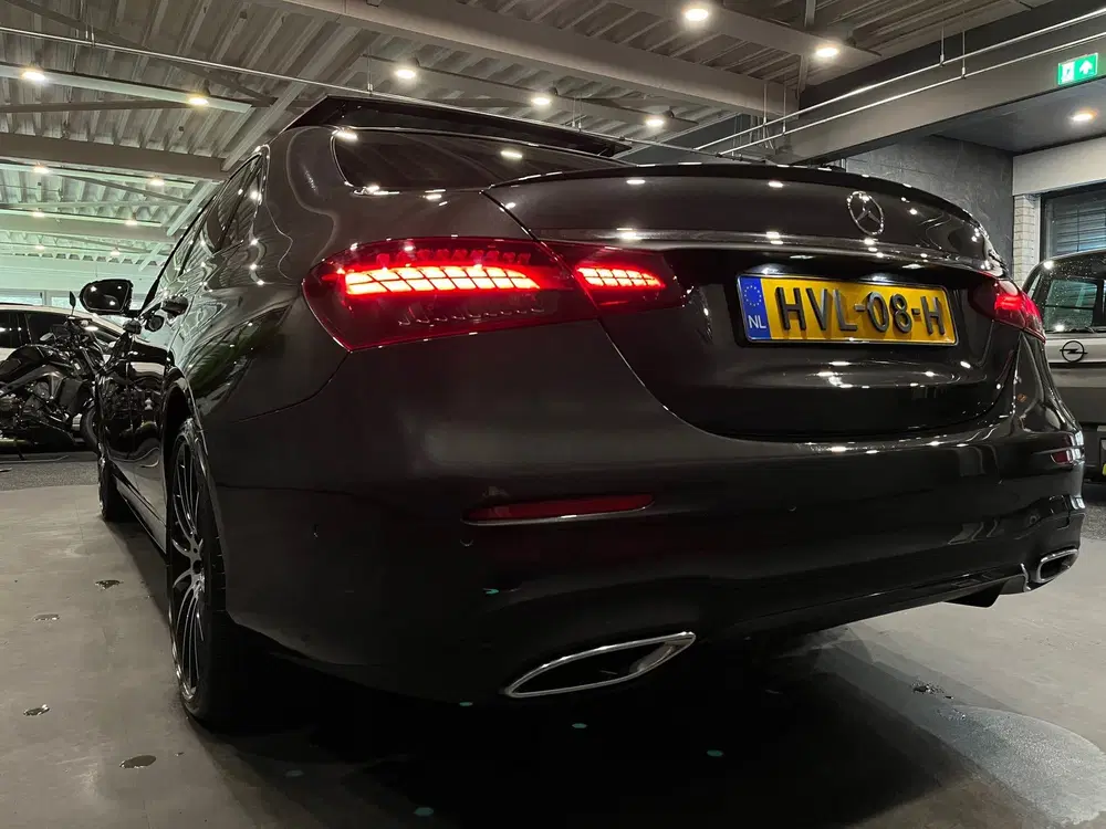 Mercedes-Benz E-Klasse 450 4MATIC AMG NIGHT FACELIFT uit 2022, foto 15