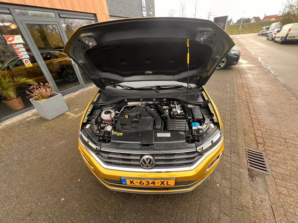 Volkswagen T-Roc 1.5 TSI DSG Sport Business R-line uit 2019, foto 12