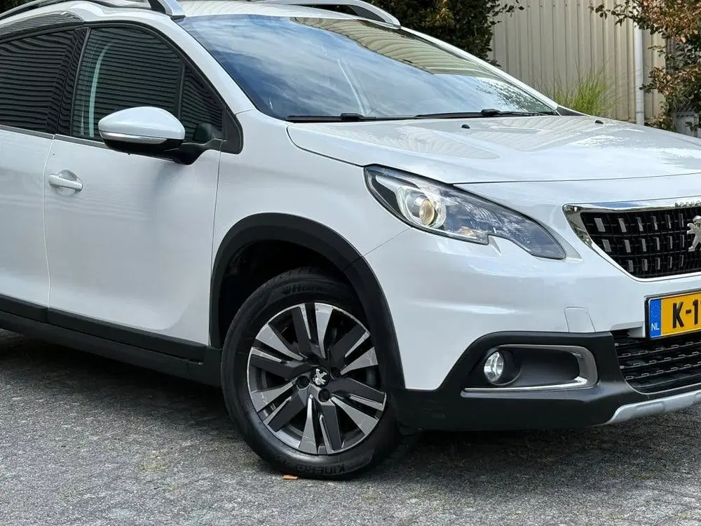 Peugeot 2008 1.2 PureTech Allure Distributie V.V AUTOMA uit 2019, foto 5