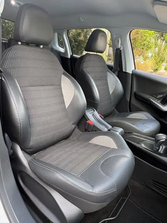 Peugeot 2008 1.2 PureTech Allure Distributie V.V AUTOMA uit 2019, foto 9