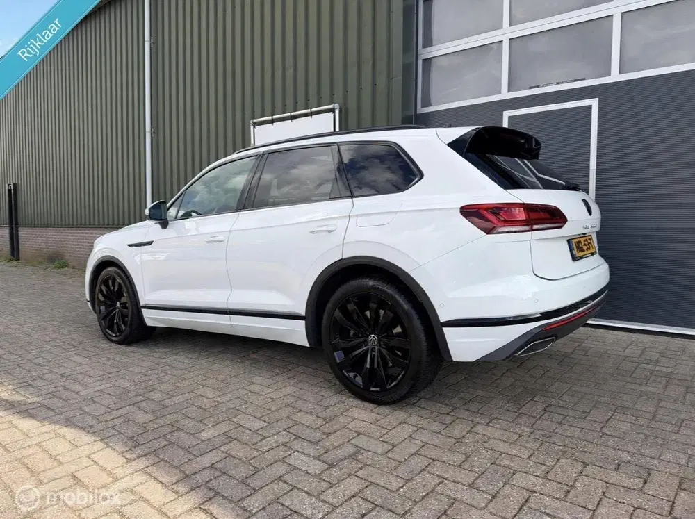 Volkswagen Touareg 3.0 TSi eHybrid 4MOTION R uit 2021, foto 2