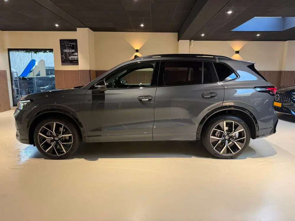 Volkswagen Tiguan 1.5 eHybride 3x R-Line uit 2025, foto 5