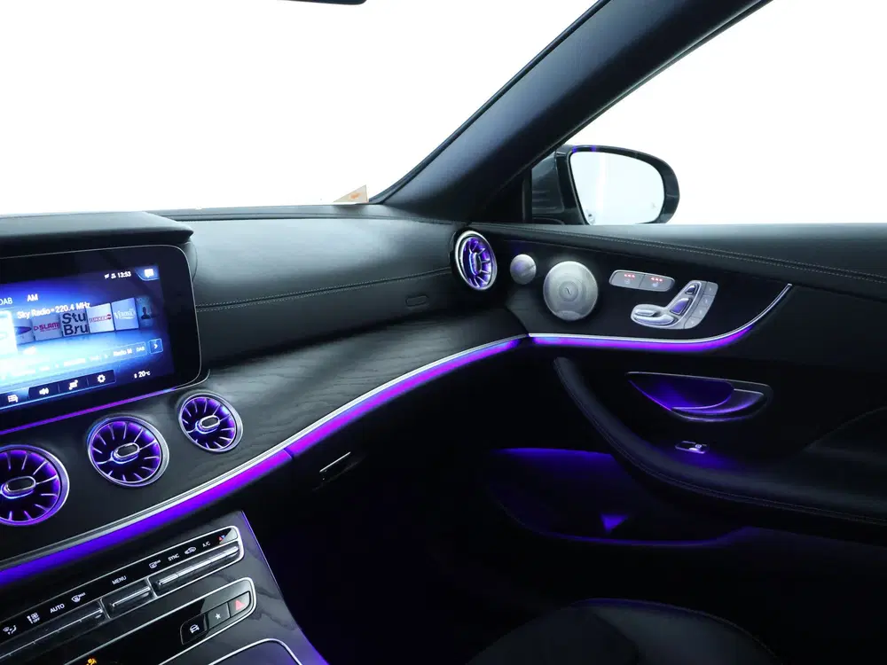 Mercedes-Benz E-Klasse 200 AMG Line uit 2023, foto 11