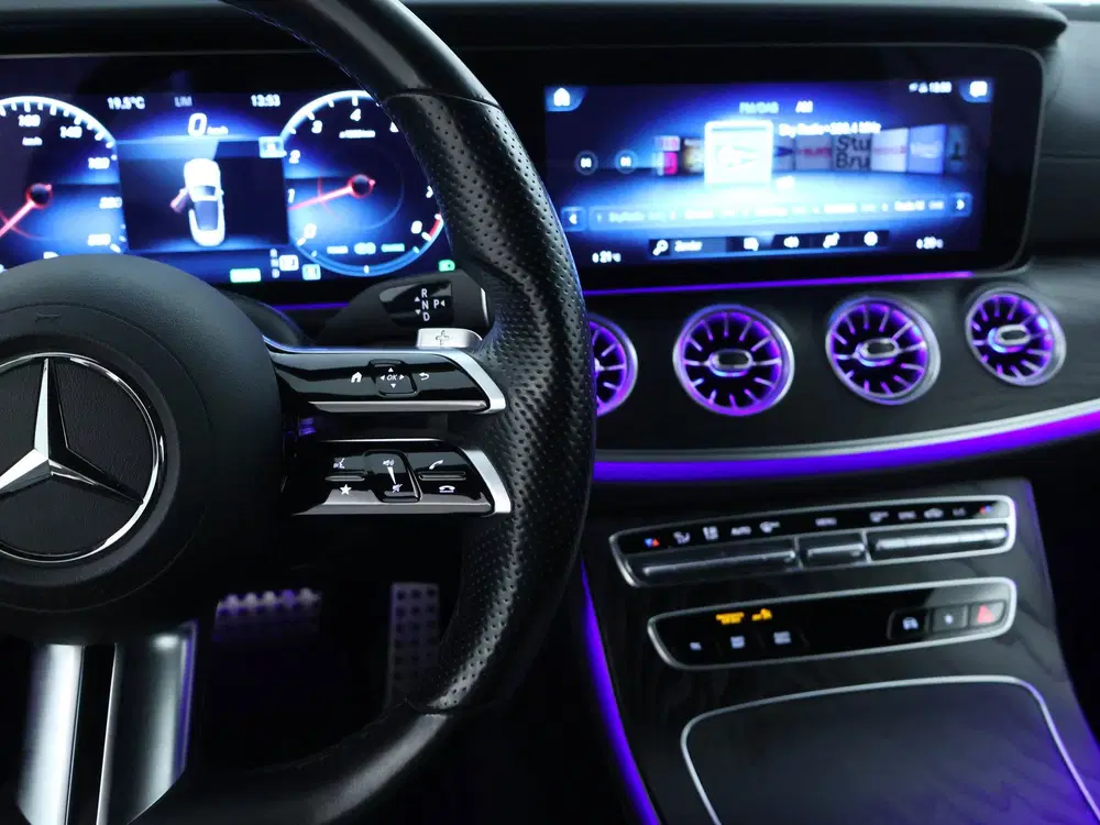 Mercedes-Benz E-Klasse 200 AMG Line uit 2023, foto 12