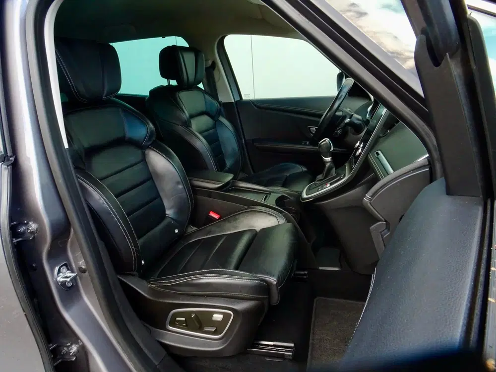 Renault Grand Scenic Grand Scénic 1.3 TCe INITIALE PARIS uit 2019, foto 15