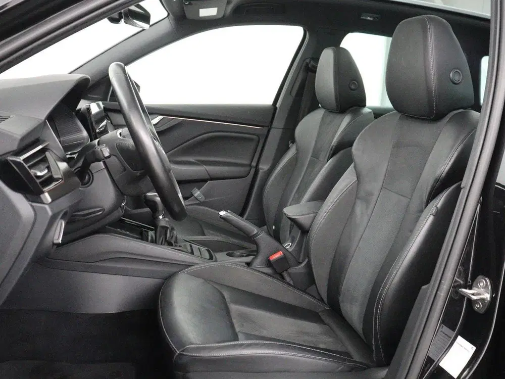 Skoda Kamiq 1.0 TSI Business Edition uit 2023, foto 5