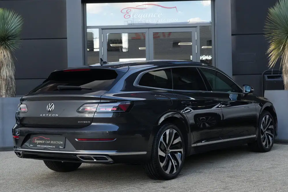 Volkswagen Arteon 1.4 TSI eHybrid R-Line Busi uit 2023, foto 2