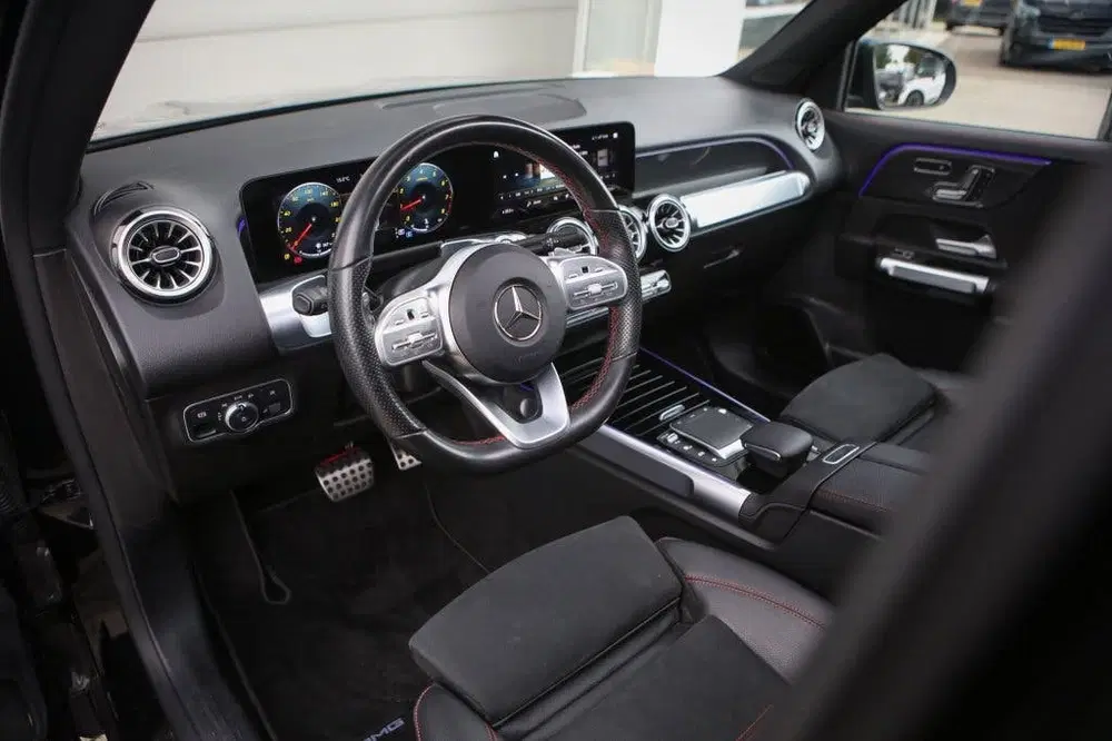 Mercedes-Benz GLB 180 Bns Solut. AMG uit 2022, foto 3