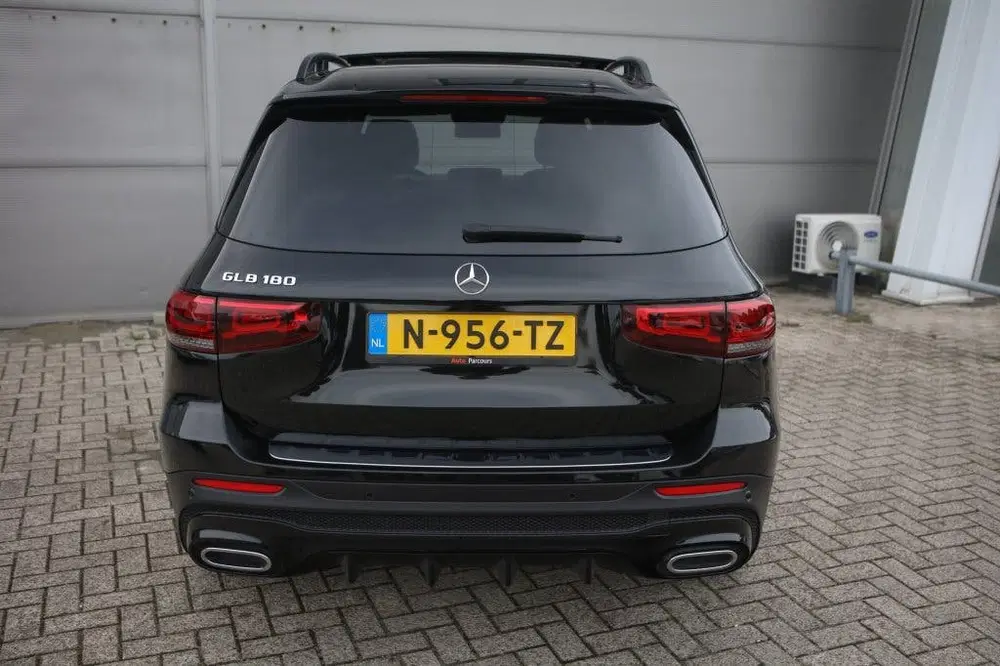 Mercedes-Benz GLB 180 Bns Solut. AMG uit 2022, foto 8