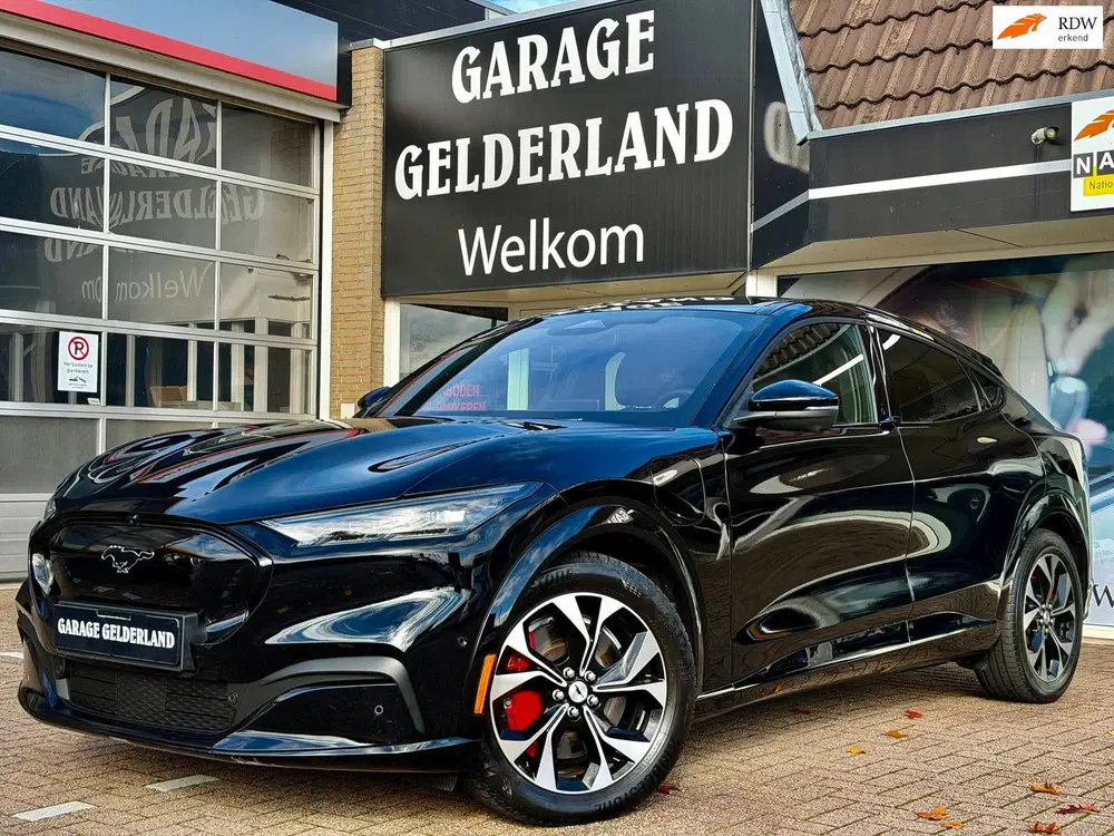Ford Mustang Mach-E Extended Premium AWD 98 kWh uit 2023