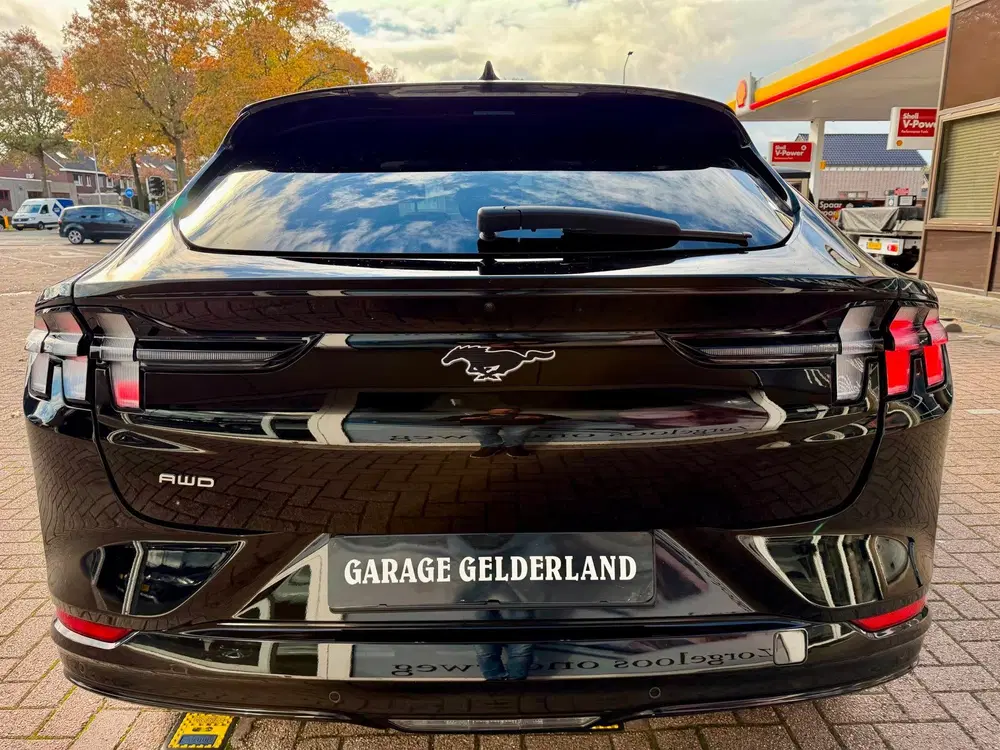 Ford Mustang Mach-E Extended Premium AWD 98 kWh uit 2023, foto 11