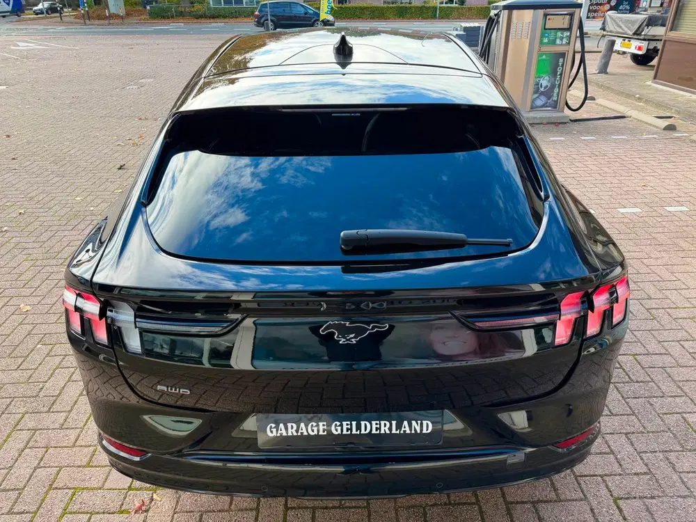Ford Mustang Mach-E Extended Premium AWD 98 kWh uit 2023, foto 12