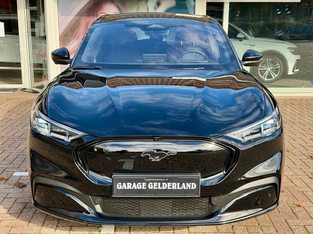 Ford Mustang Mach-E Extended Premium AWD 98 kWh uit 2023, foto 4