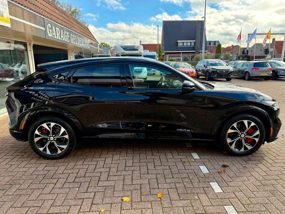 Ford Mustang Mach-E Extended Premium AWD 98 kWh uit 2023, foto 6