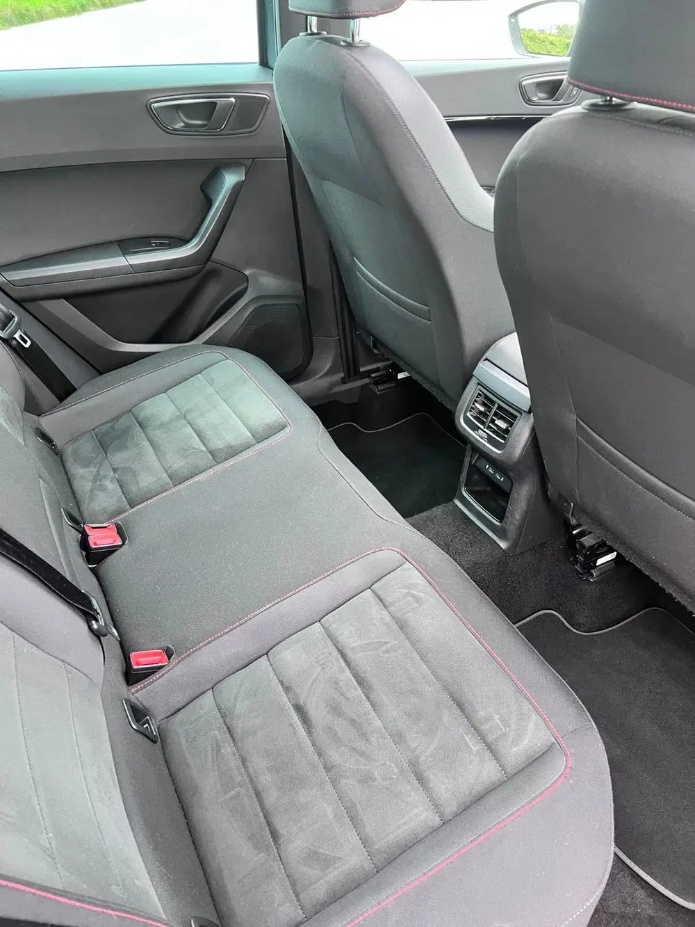 SEAT Ateca 1.5 Ecotsi 150pk Dsg-7 2020 Grijs uit 2020, foto 13