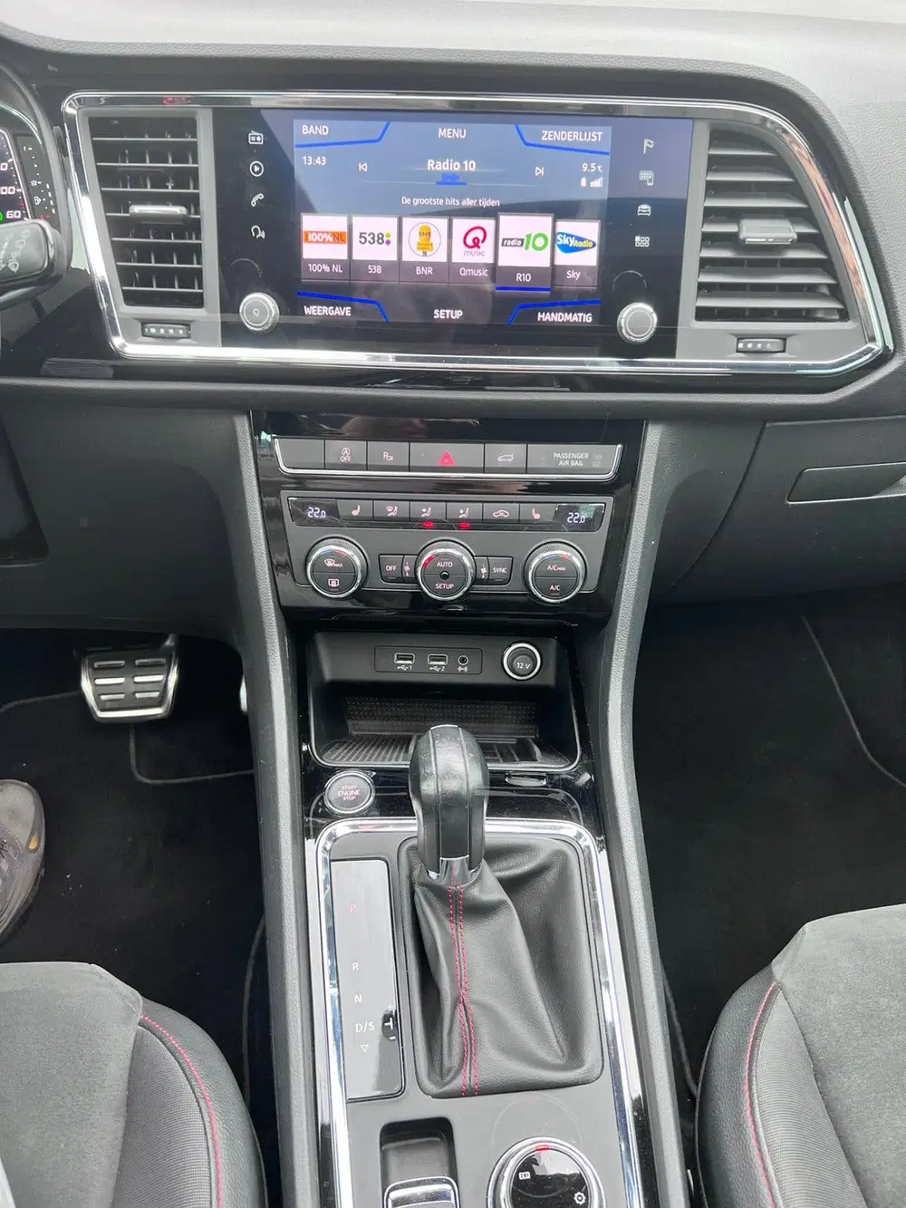 SEAT Ateca 1.5 Ecotsi 150pk Dsg-7 2020 Grijs uit 2020, foto 15
