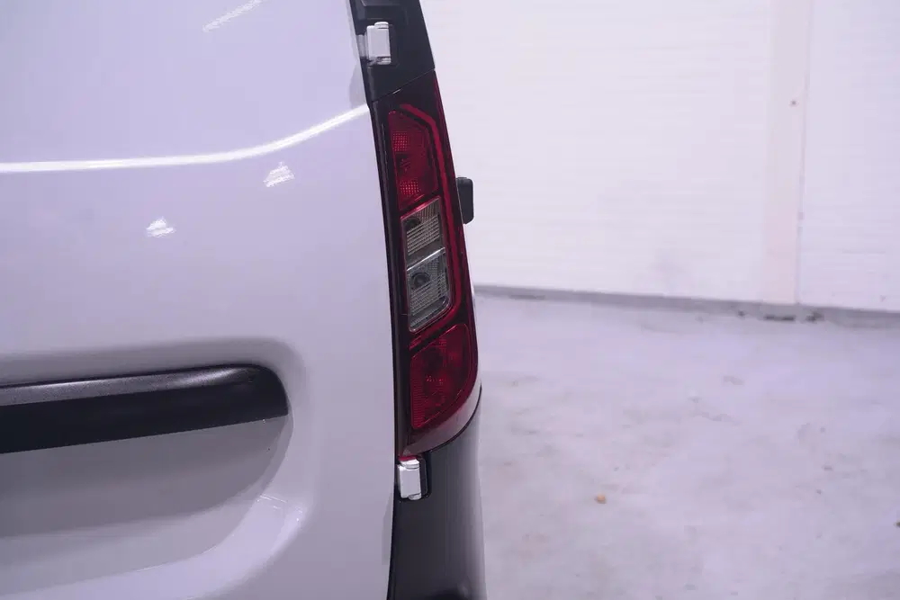 Renault Express 1.5 dCi 75 pk Airco uit 2023, foto 12