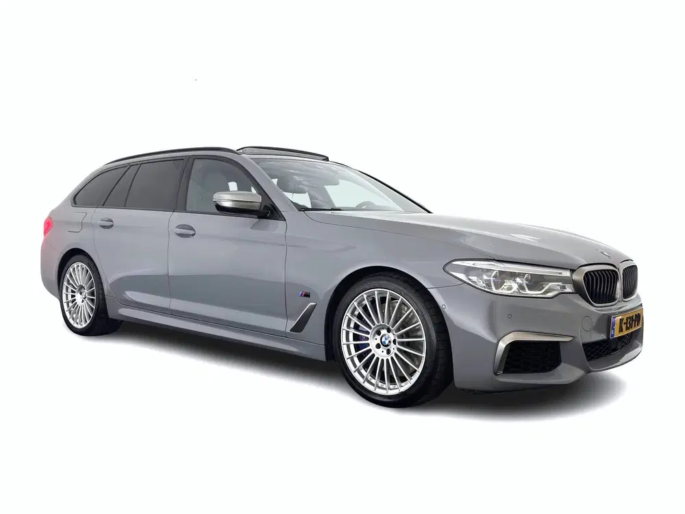 BMW 5-serie 5 Serie Touring M550d xDrive M-Sport-Styli uit 2020