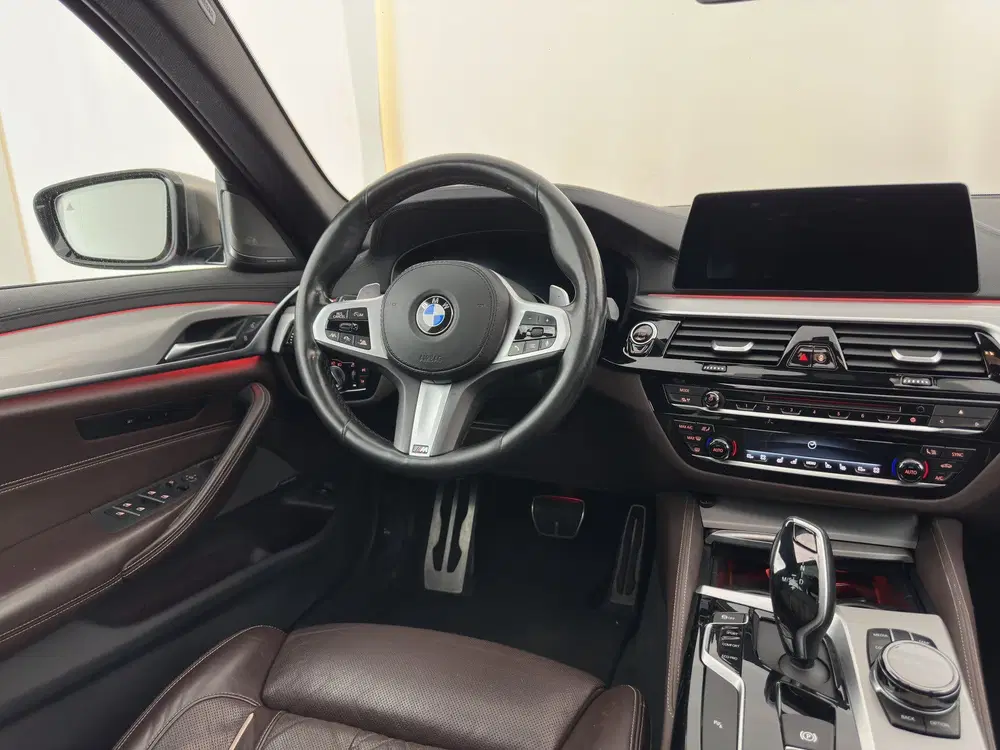 BMW 5-serie 5 Serie Touring M550d xDrive M-Sport-Styli uit 2020, foto 7