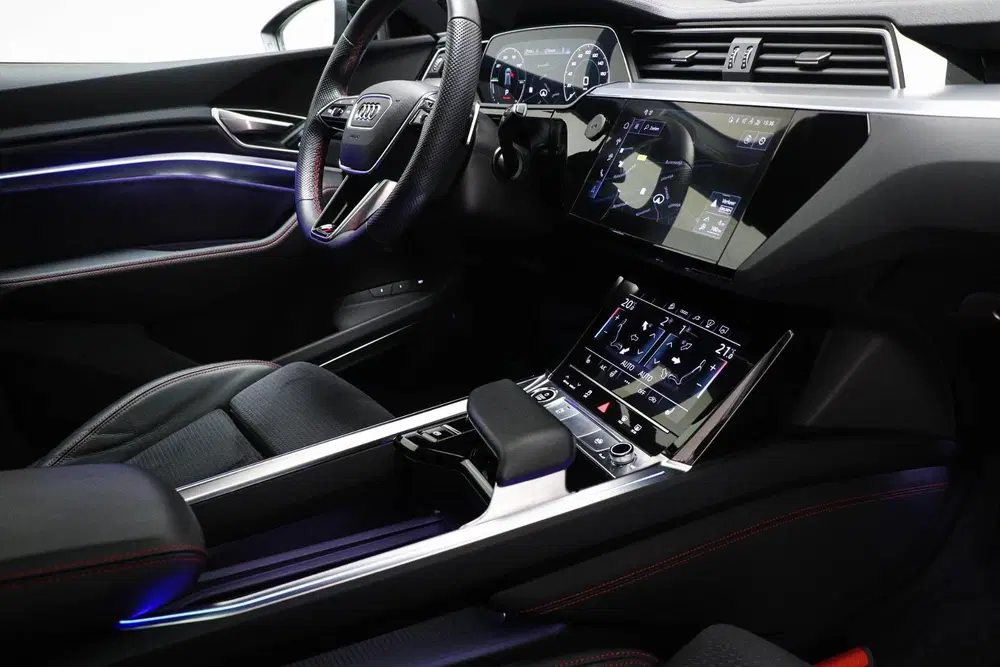 Audi Q8 e-tron 55 quattro Dakar Edition 115 kWh uit 2025, foto 3