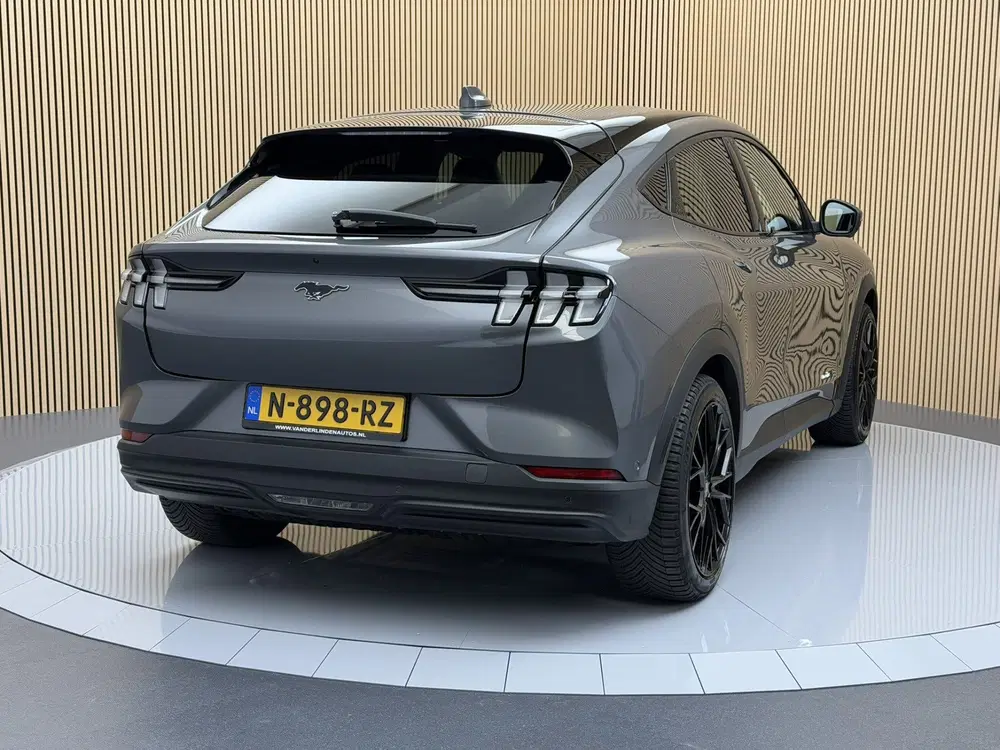 Ford Mustang Mach-E Extended RWD 98 kWh SOH 94 uit 2021, foto 4