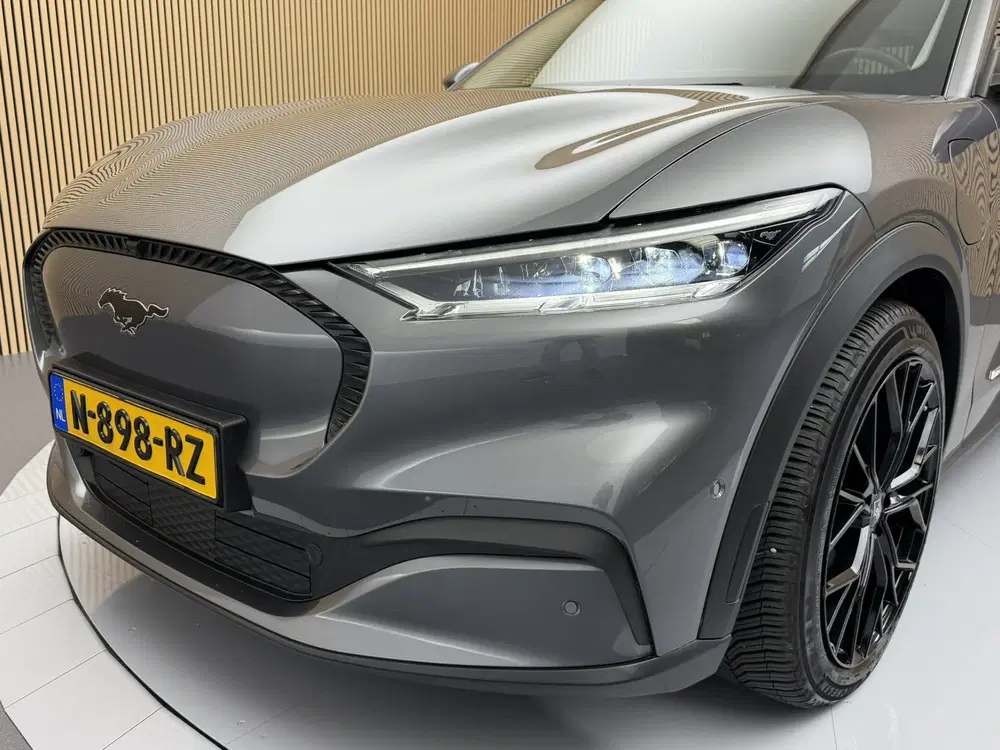 Ford Mustang Mach-E Extended RWD 98 kWh SOH 94 uit 2021, foto 9
