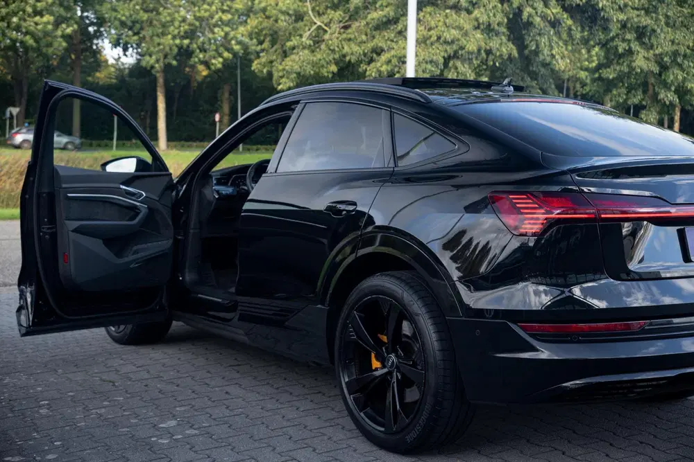 Audi e-tron 55 Quattro S-Line Edition 95 kWh uit 2020, foto 7