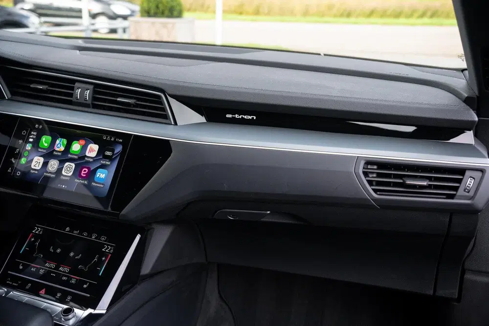 Audi e-tron 55 Quattro S-Line Edition 95 kWh uit 2020, foto 8