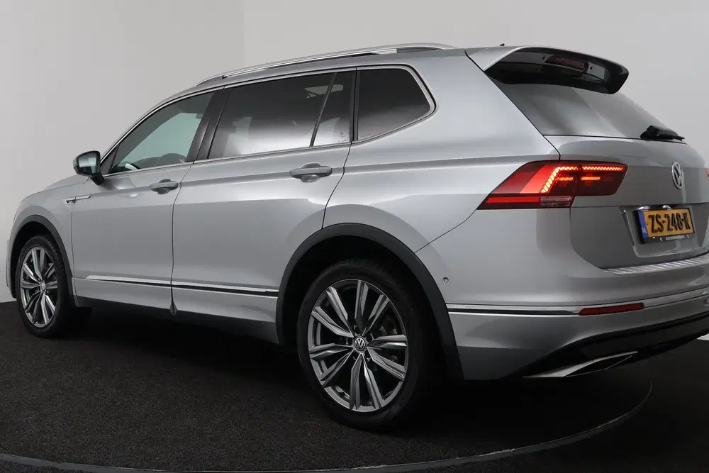 Volkswagen Tiguan Allspace 1.5 TSI Highline Business R-Line uit 2019, foto 6