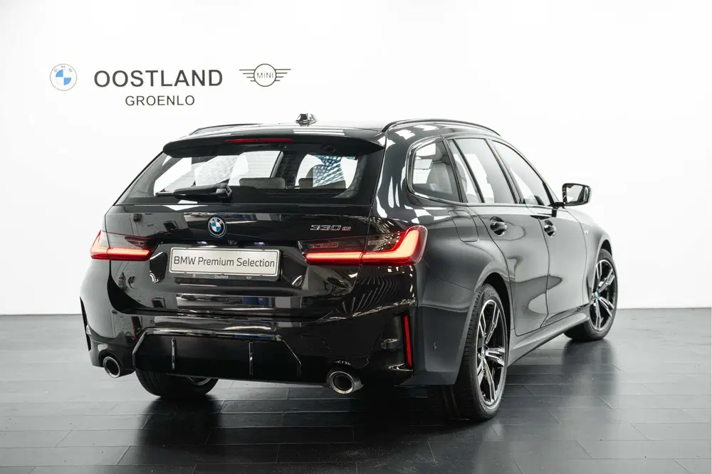 BMW 3-serie 330e M Sport Automaat uit 2024, foto 5